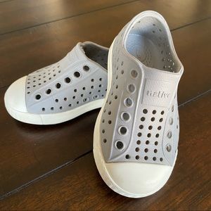 Native Jefferson Toddler Shoes Size 5